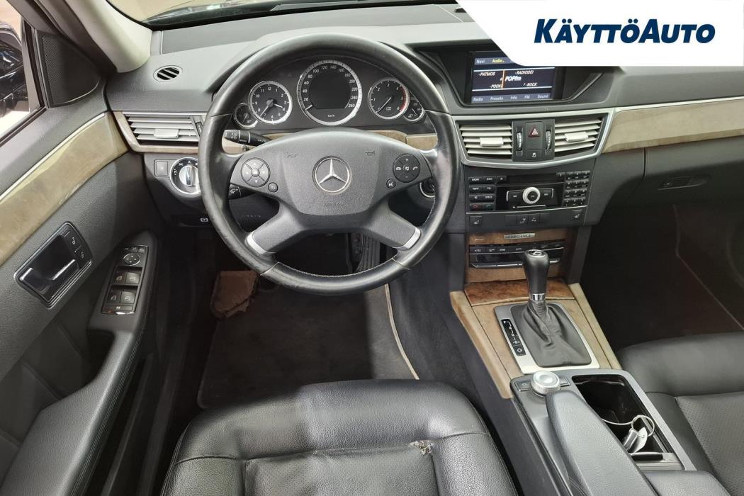 MERCEDES-BENZ E 2010