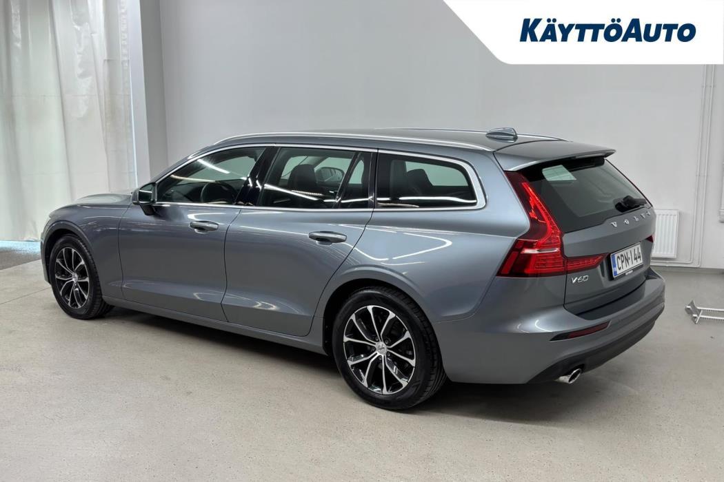 VOLVO V60 2021