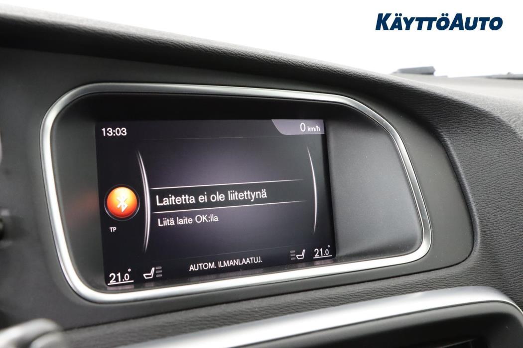 VOLVO V40 2018