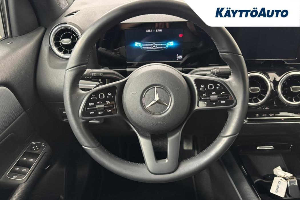 MERCEDES-BENZ GLA 2020