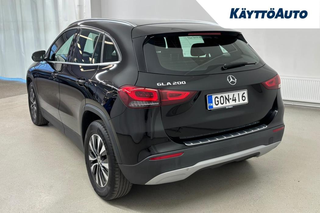 MERCEDES-BENZ GLA 2020
