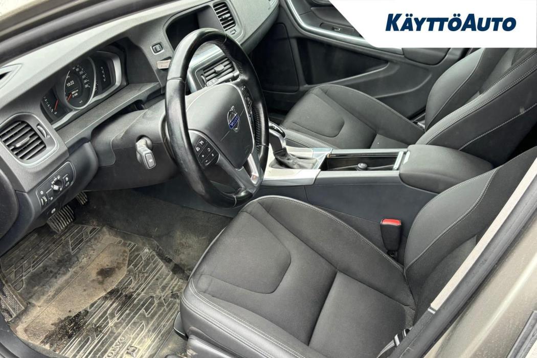 VOLVO V60 2014