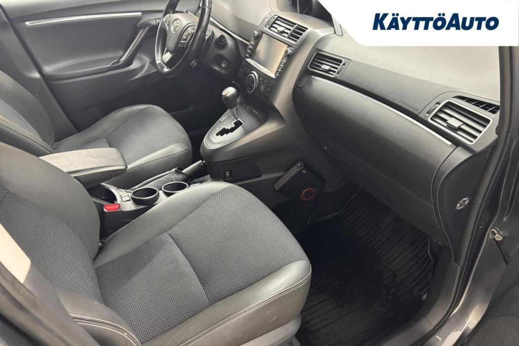 TOYOTA Verso 2016
