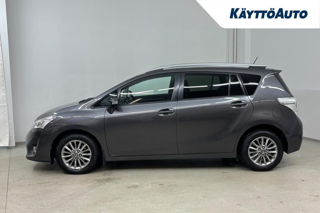 TOYOTA Verso 2016