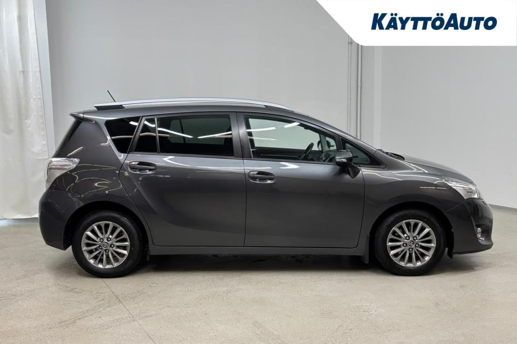TOYOTA Verso 2016