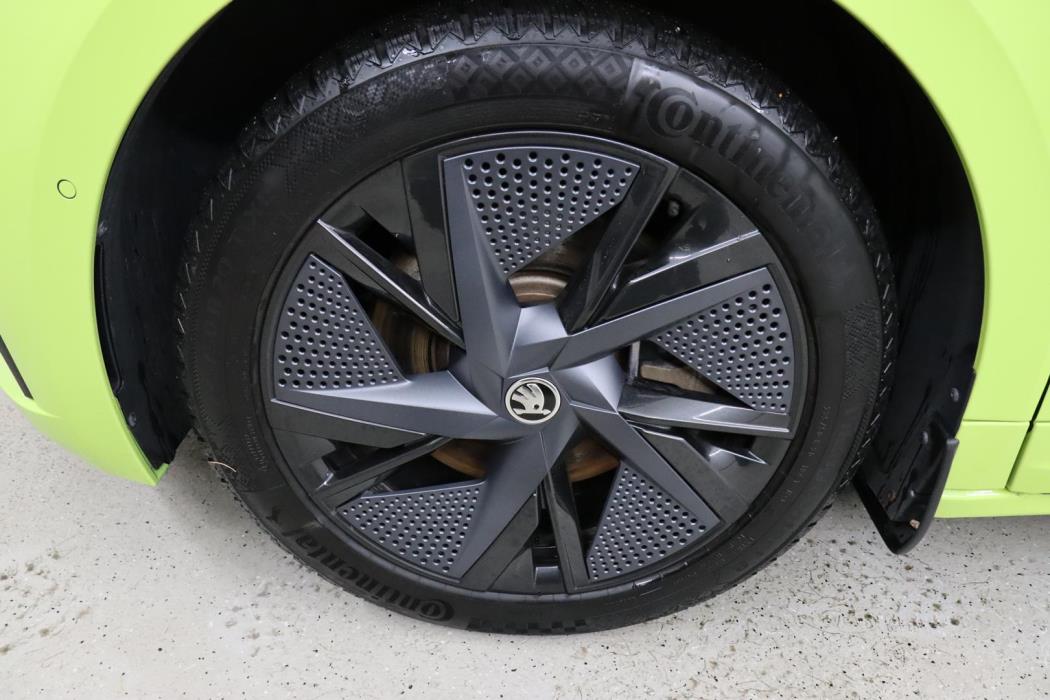 SKODA Enyaq 2023