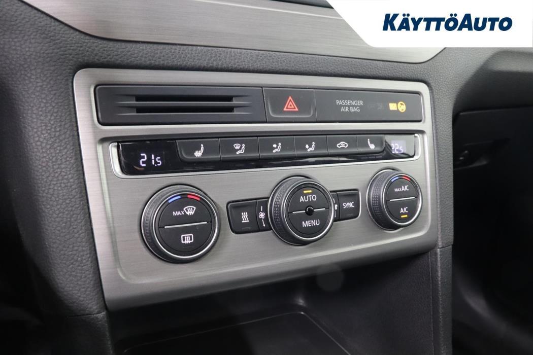 VOLKSWAGEN Golf Sportsvan 2014