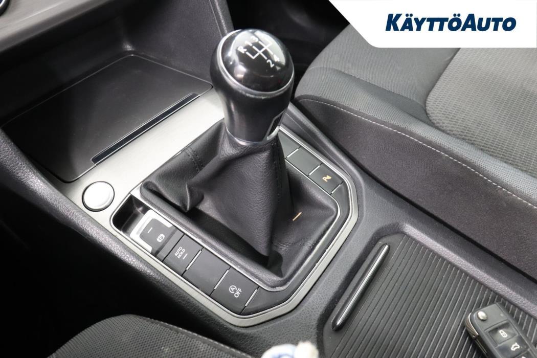 VOLKSWAGEN Golf Sportsvan 2014