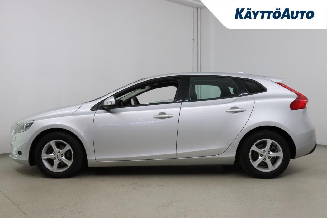 VOLVO V40 2012