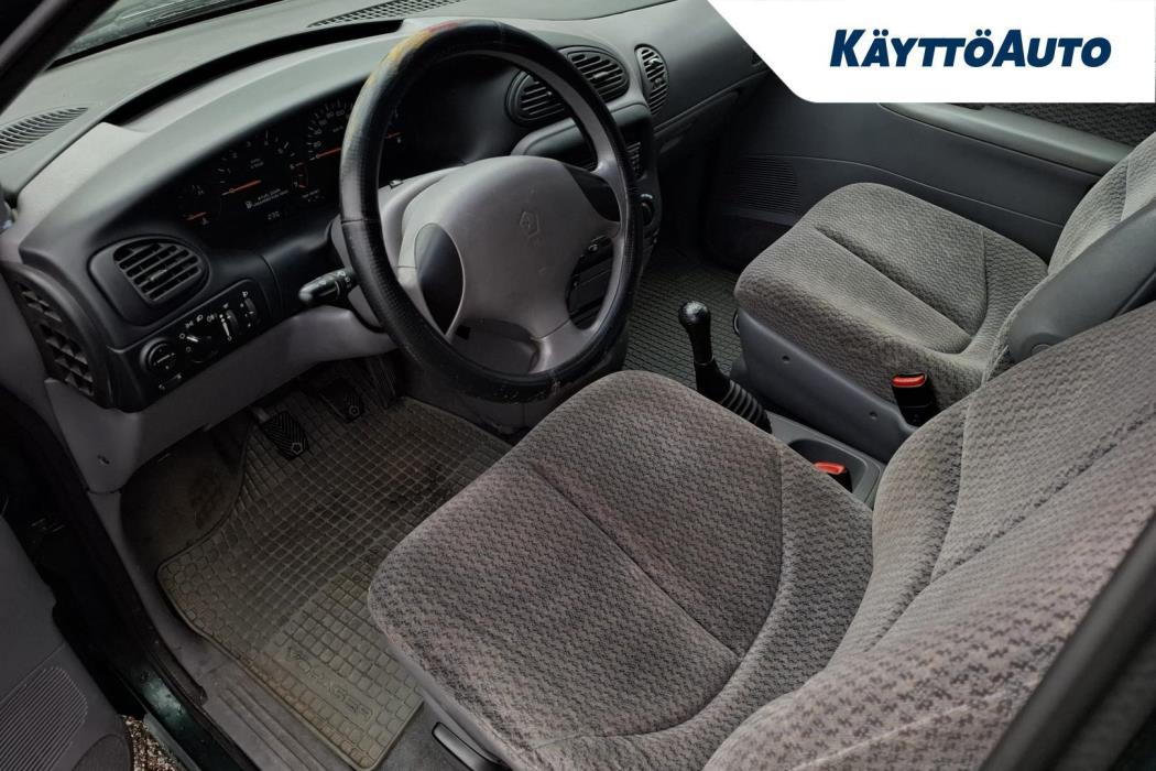 CHRYSLER Voyager 1998