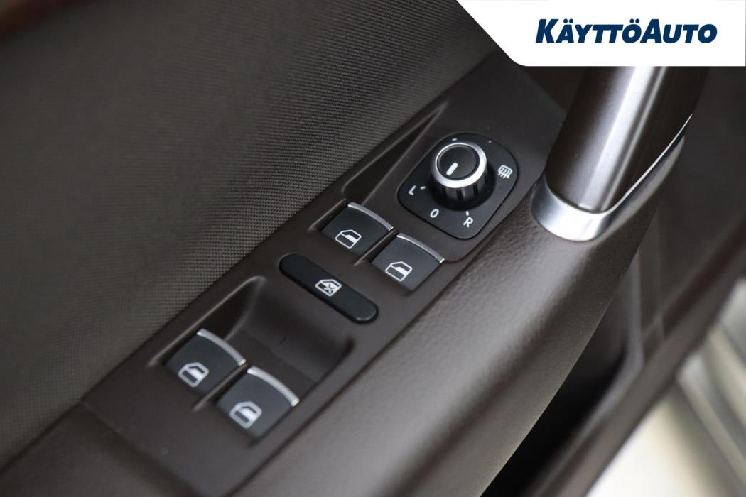 VOLKSWAGEN Passat 2013