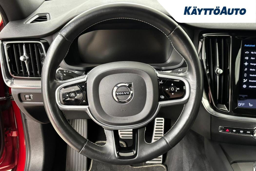 VOLVO S60 2021