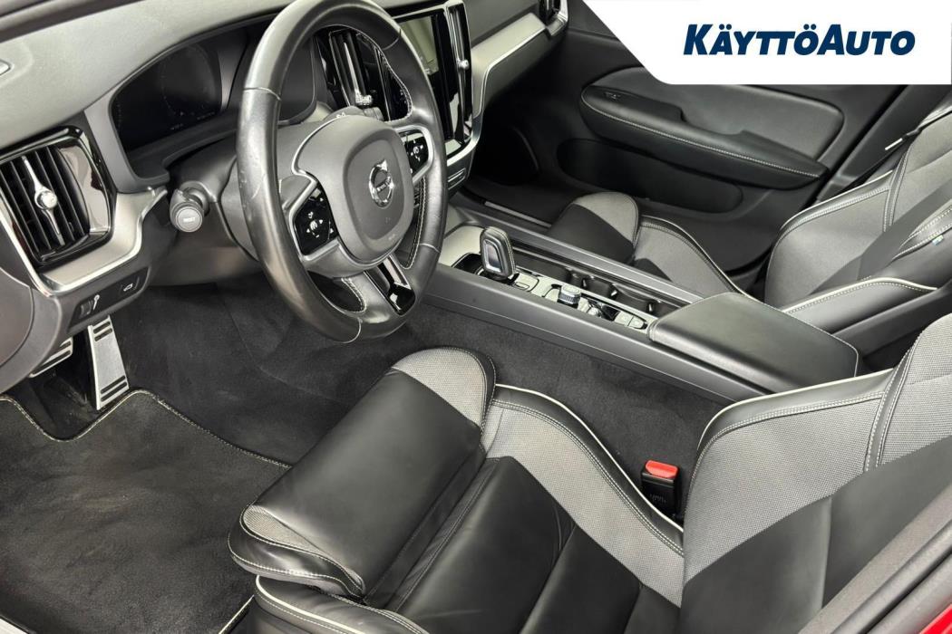VOLVO S60 2021
