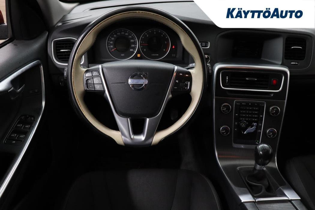 VOLVO V60 2010