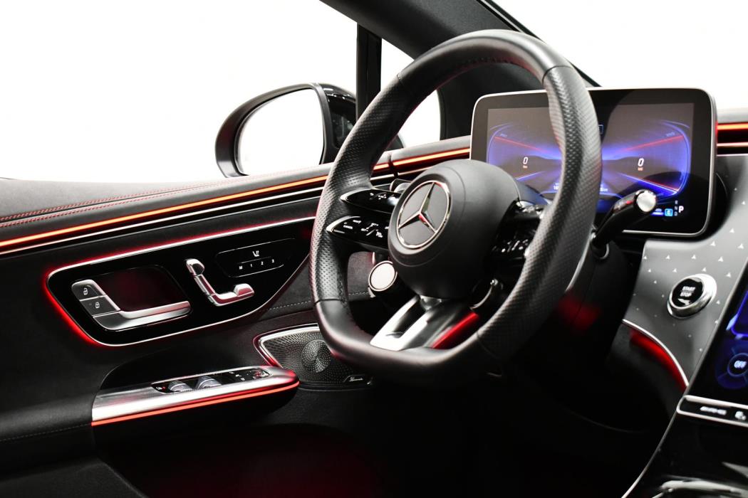 MERCEDES-BENZ EQE 2023