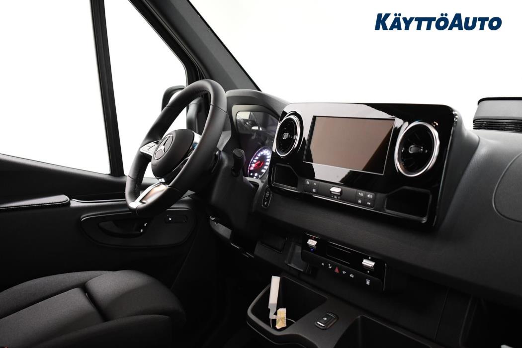 MERCEDES-BENZ Sprinter 2025