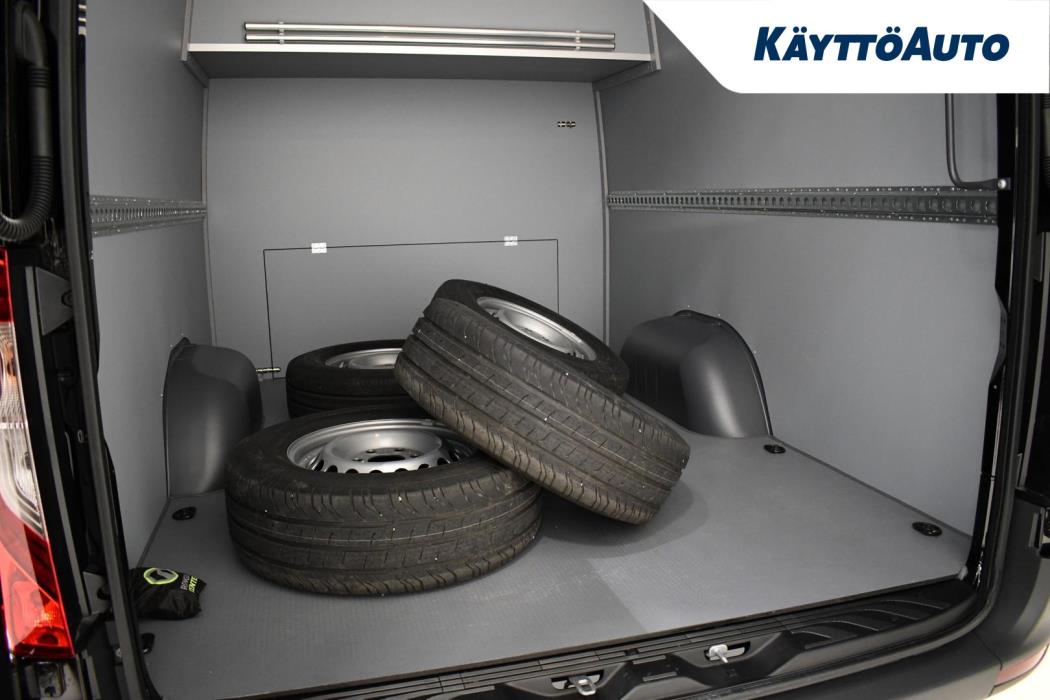 MERCEDES-BENZ Sprinter 2025