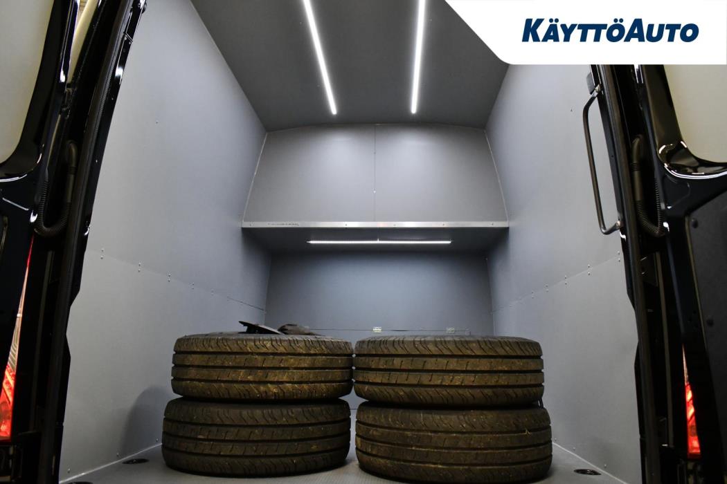 MERCEDES-BENZ Sprinter 2025