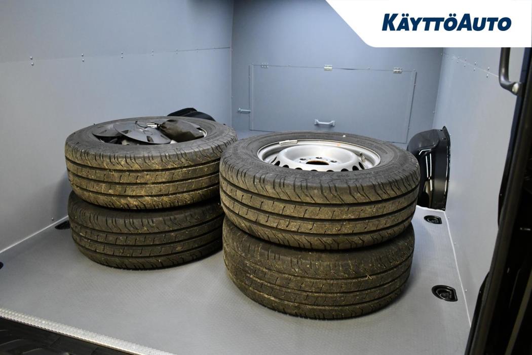 MERCEDES-BENZ Sprinter 2025