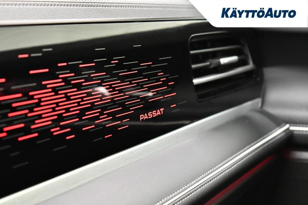 VOLKSWAGEN Passat 2025