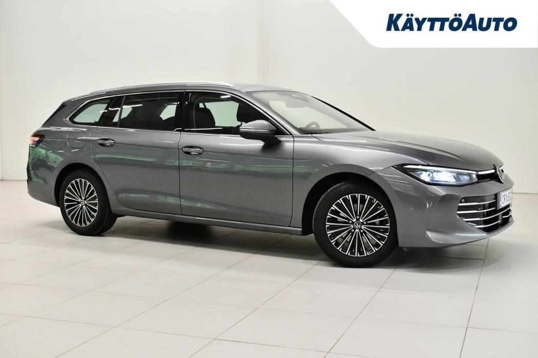 VOLKSWAGEN Passat 2025