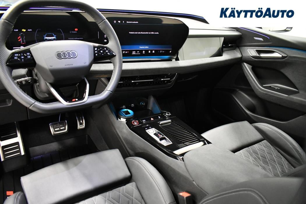 AUDI SQ6 e-tron 2025