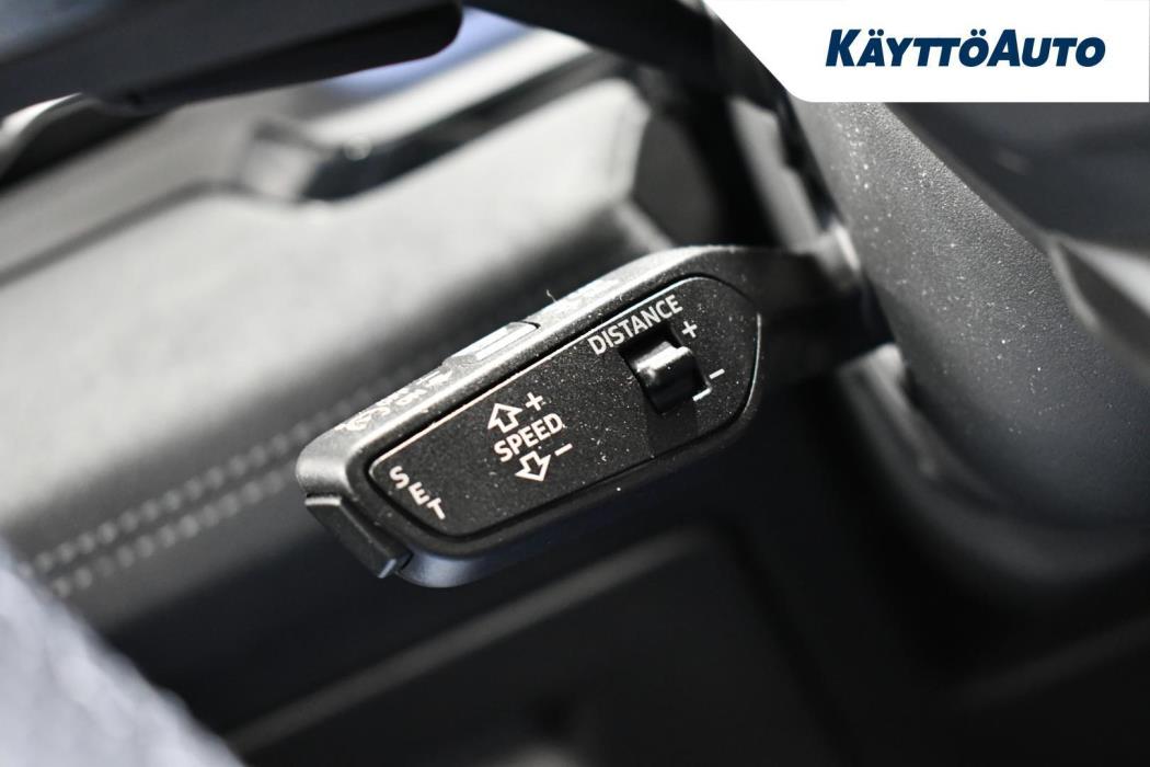 AUDI SQ6 e-tron 2025