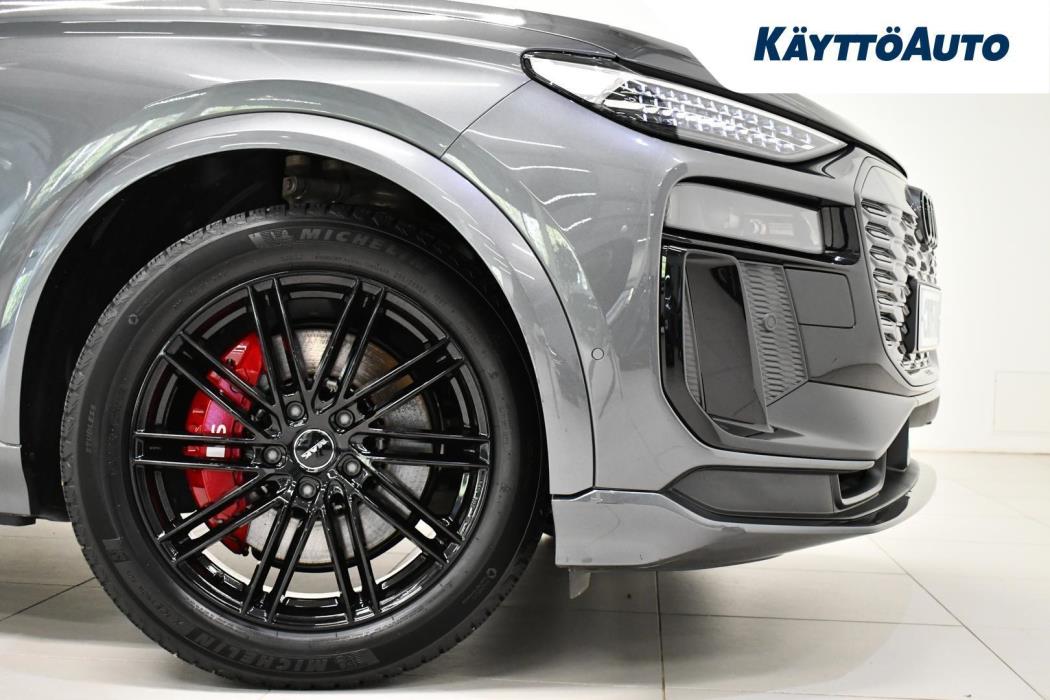 AUDI SQ6 e-tron 2025