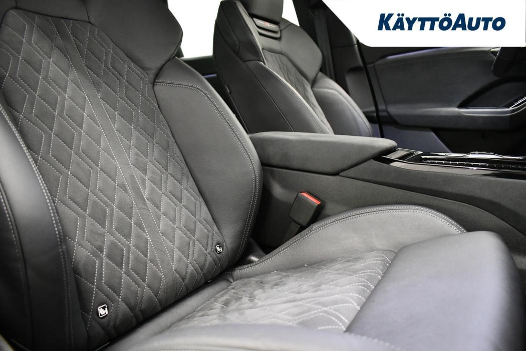 AUDI SQ6 e-tron 2025