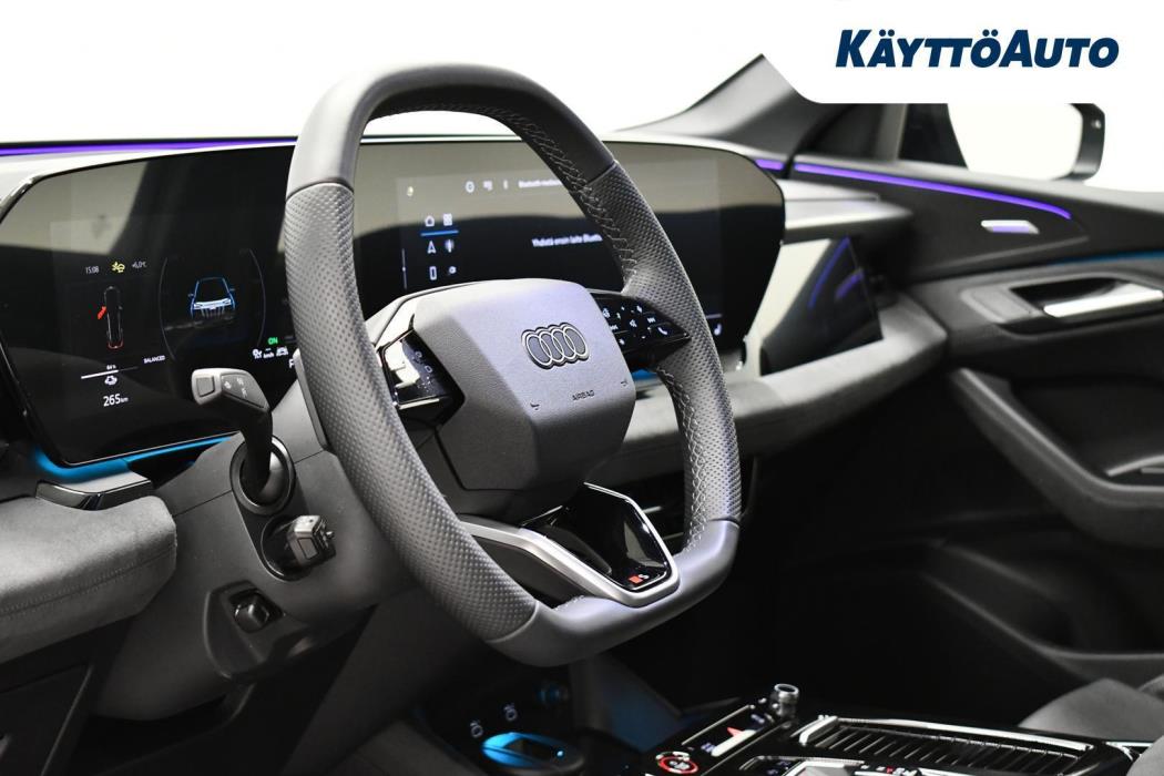 AUDI SQ6 e-tron 2025