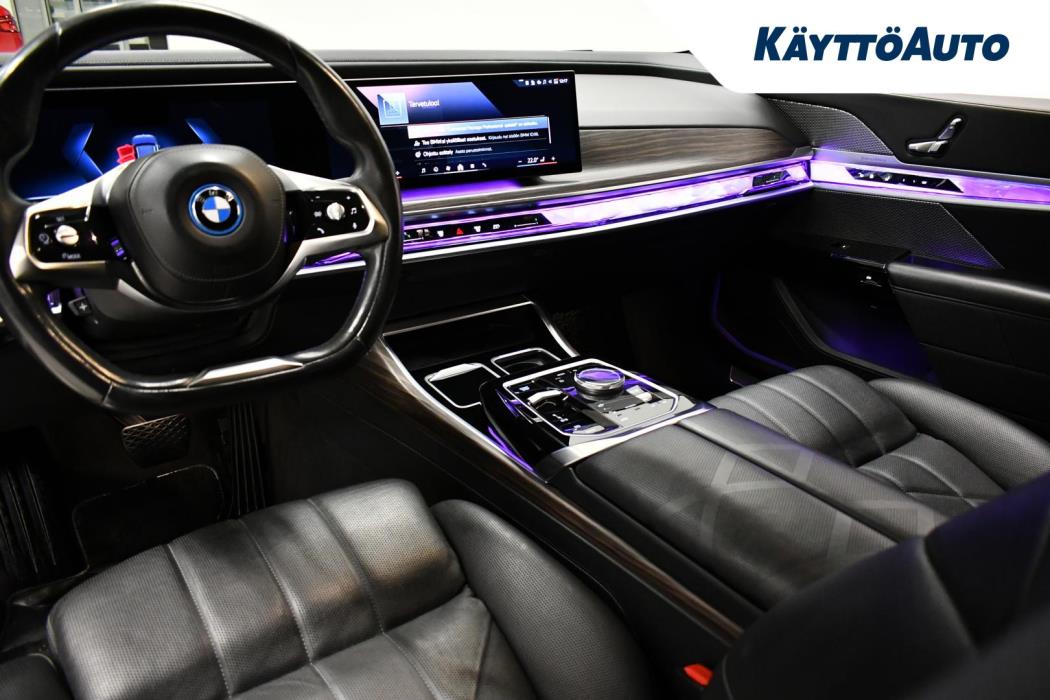 BMW i7 2023