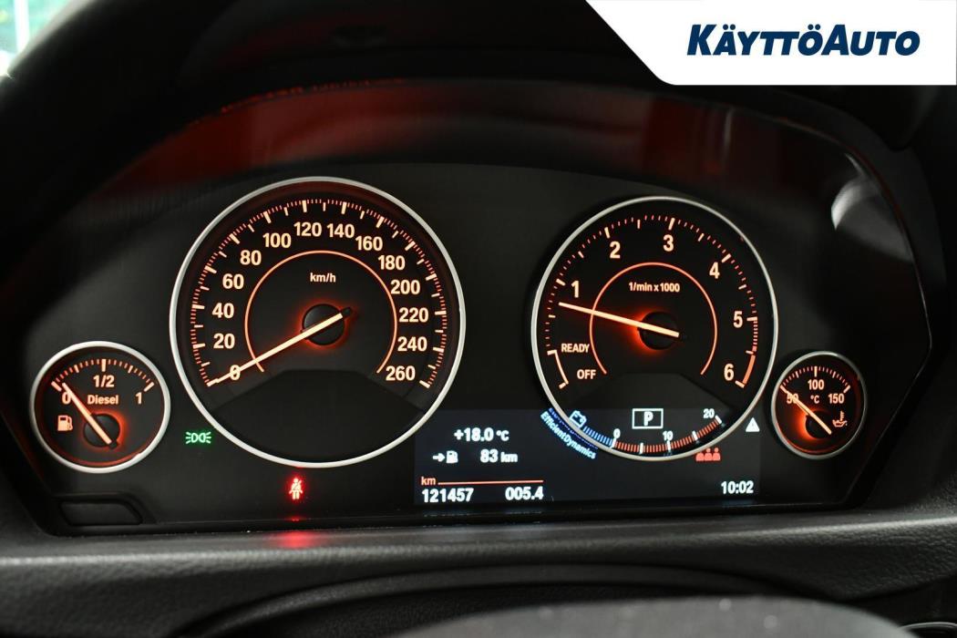 BMW 330 2015