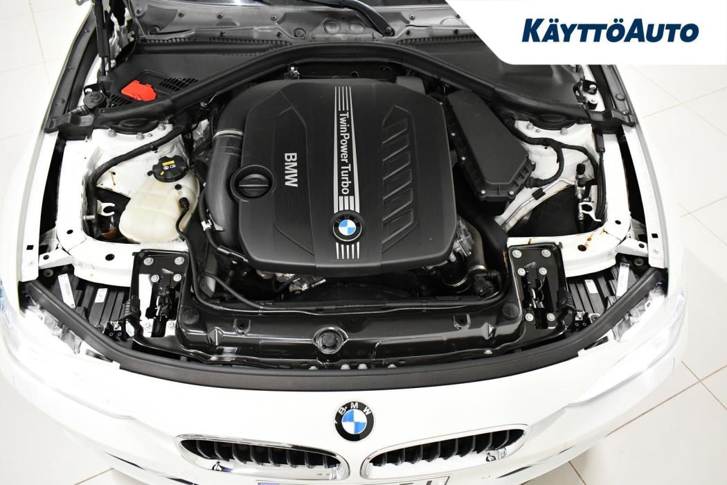 BMW 330 2015