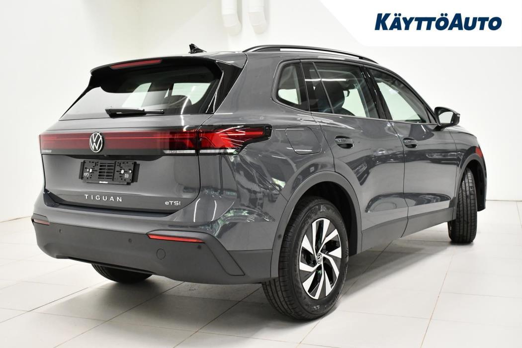 VOLKSWAGEN Tiguan 2026
