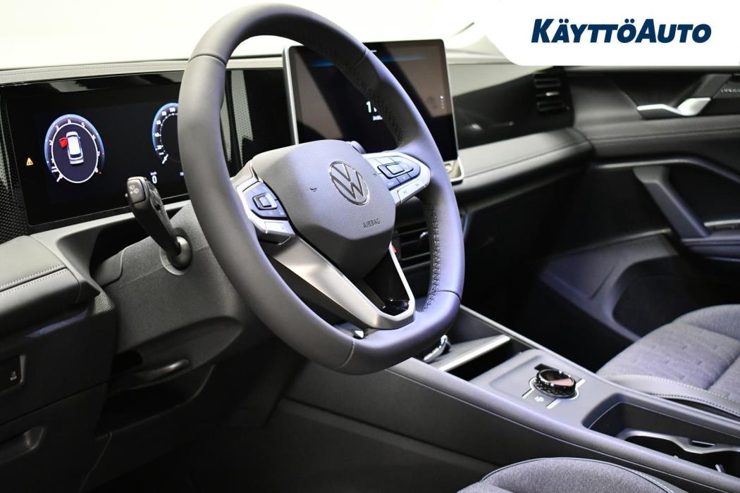 VOLKSWAGEN Tiguan 2026