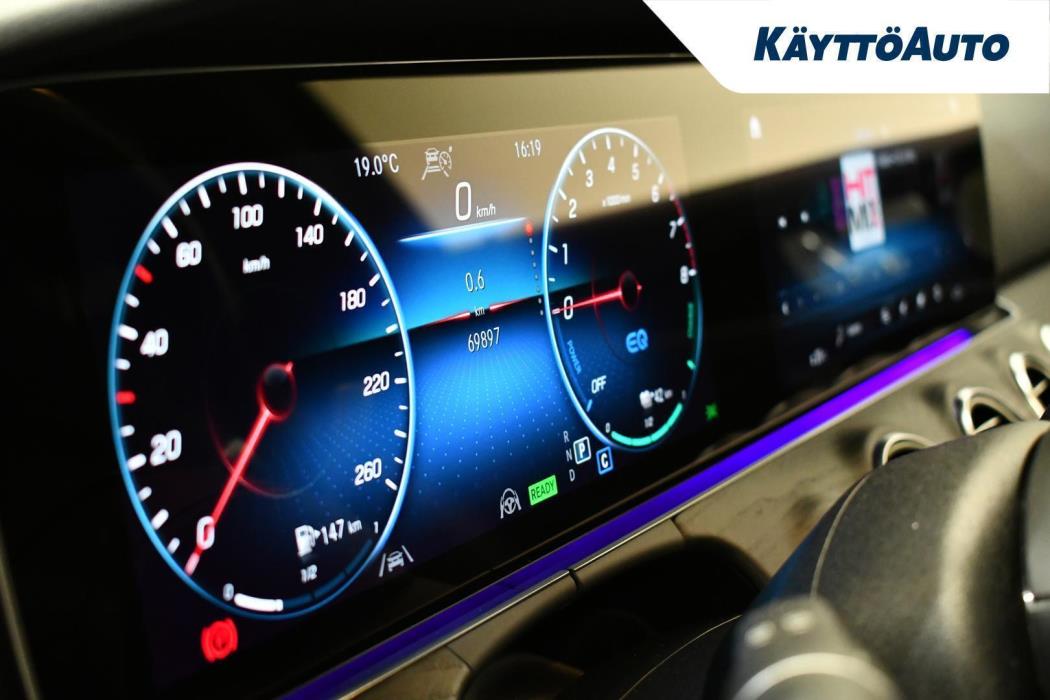 MERCEDES-BENZ E 2023