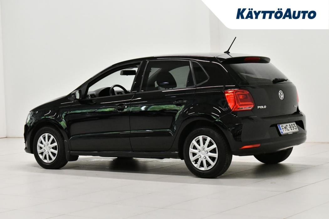 VOLKSWAGEN Polo 2015