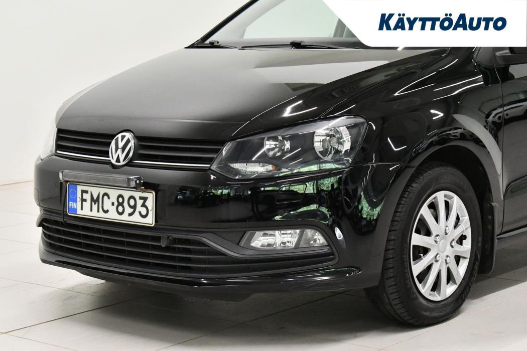 VOLKSWAGEN Polo 2015
