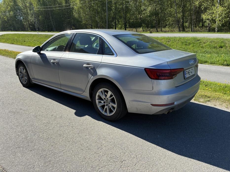 AUDI A4 2016