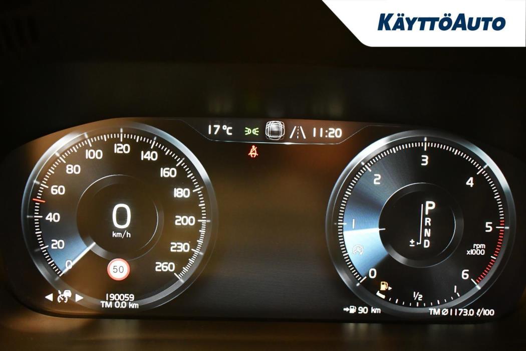 VOLVO XC60 2018