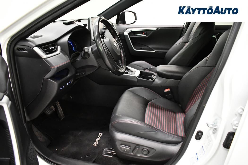 TOYOTA RAV4 2021