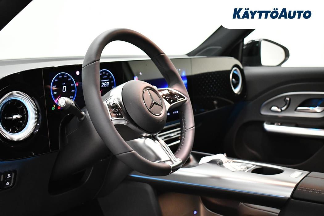 MERCEDES-BENZ GLB 2026