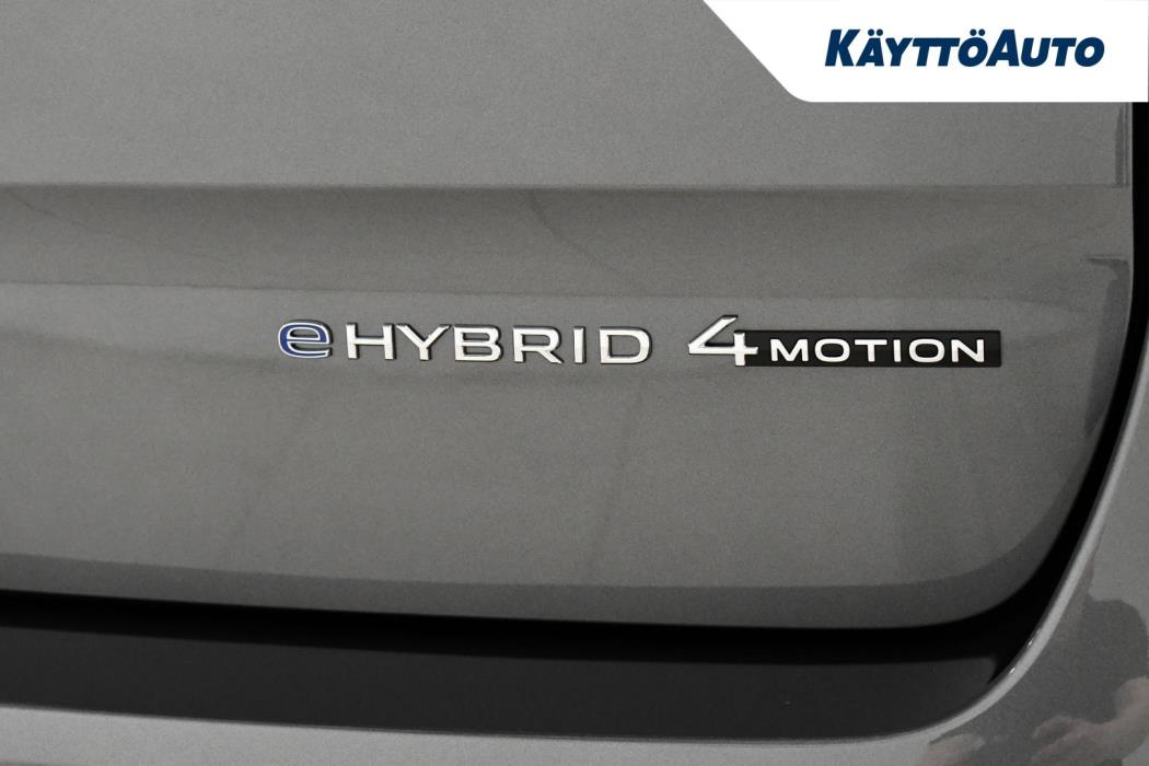 VOLKSWAGEN Multivan 2025