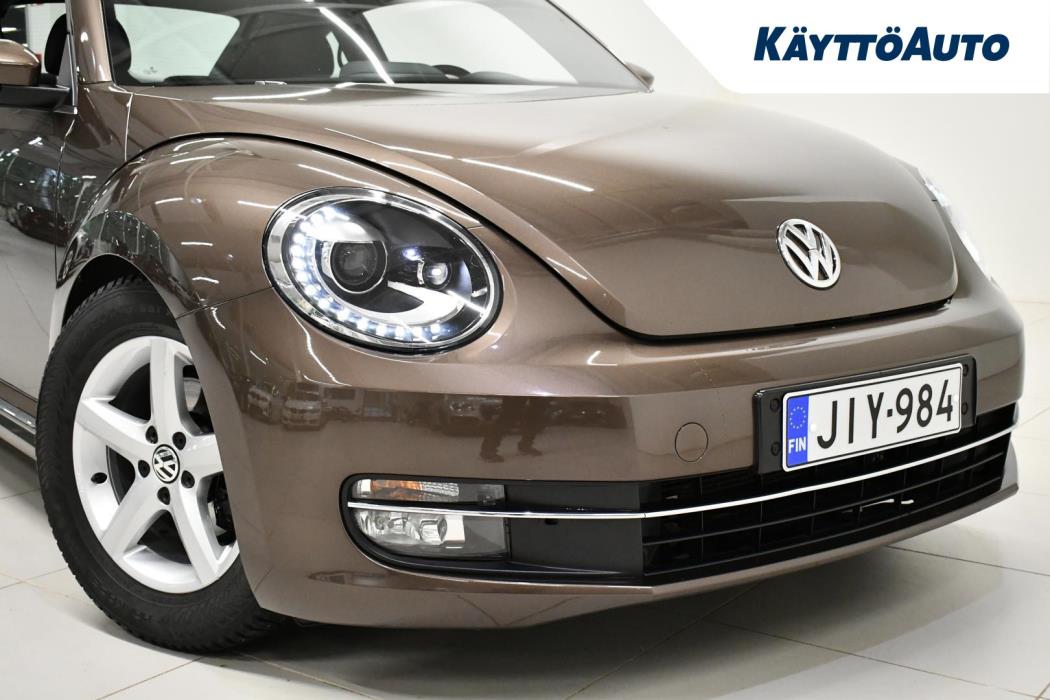 VOLKSWAGEN Beetle 2013