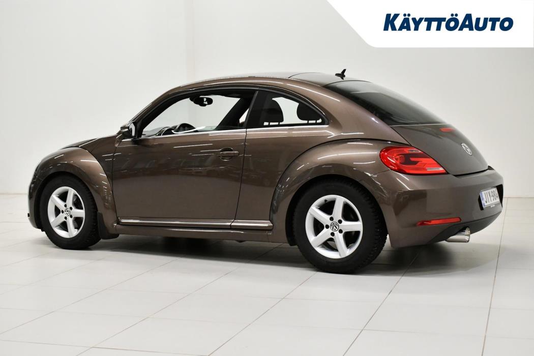 VOLKSWAGEN Beetle 2013