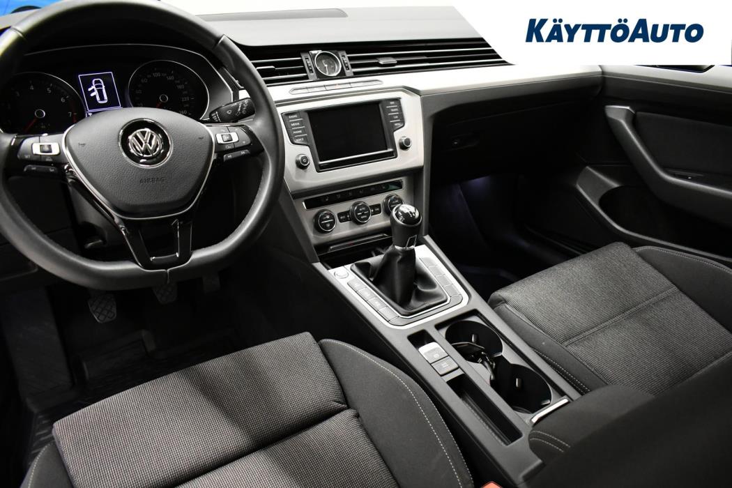 VOLKSWAGEN Passat 2016
