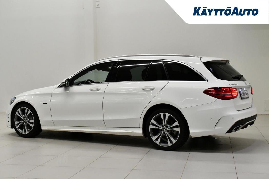 MERCEDES-BENZ C 2021