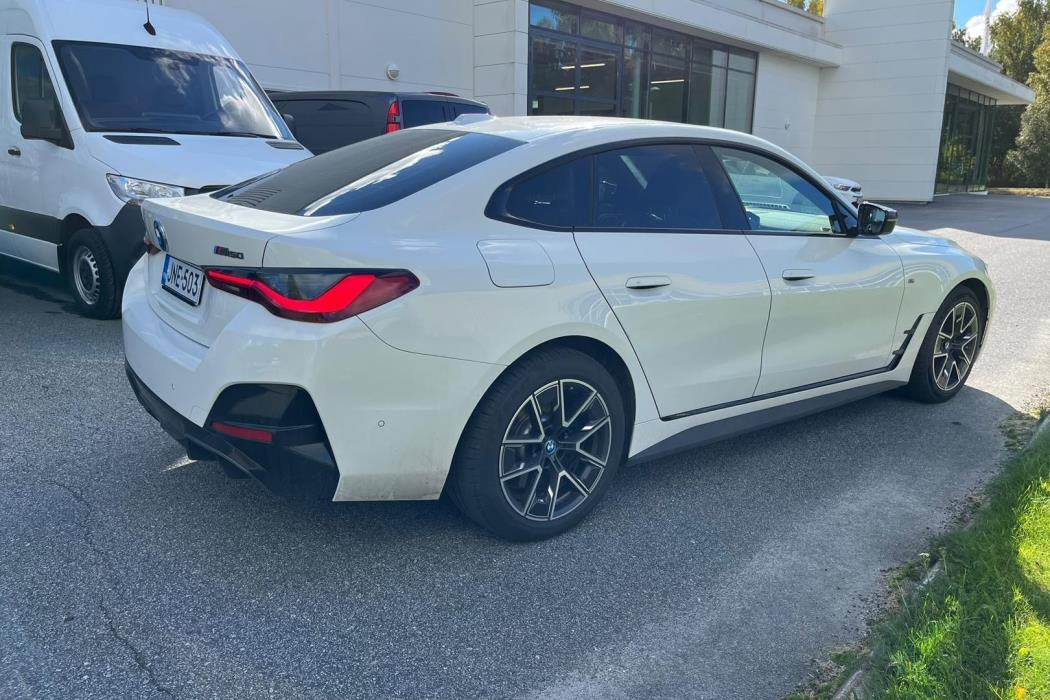 BMW i4 2023