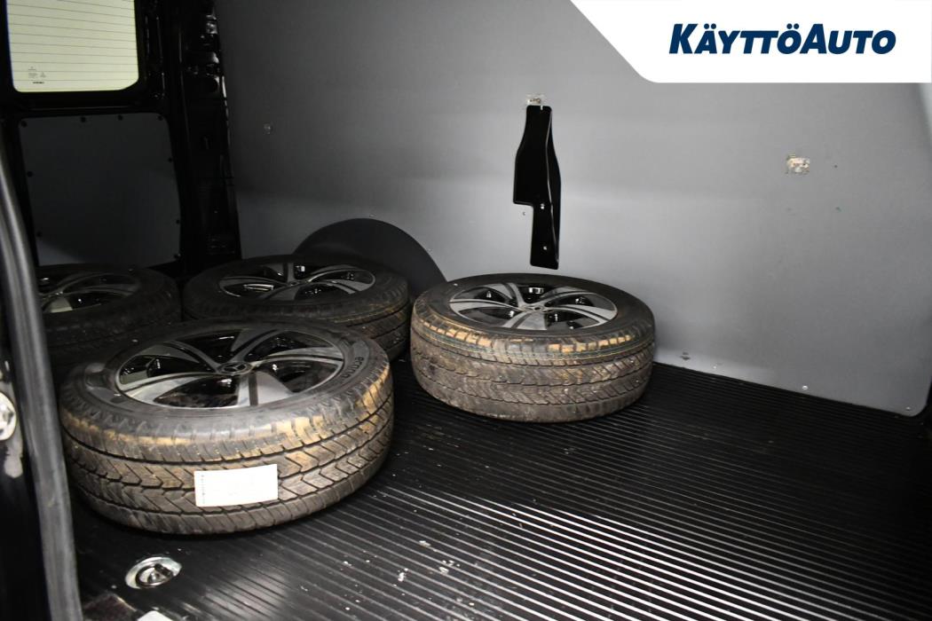 MERCEDES-BENZ Vito 2023