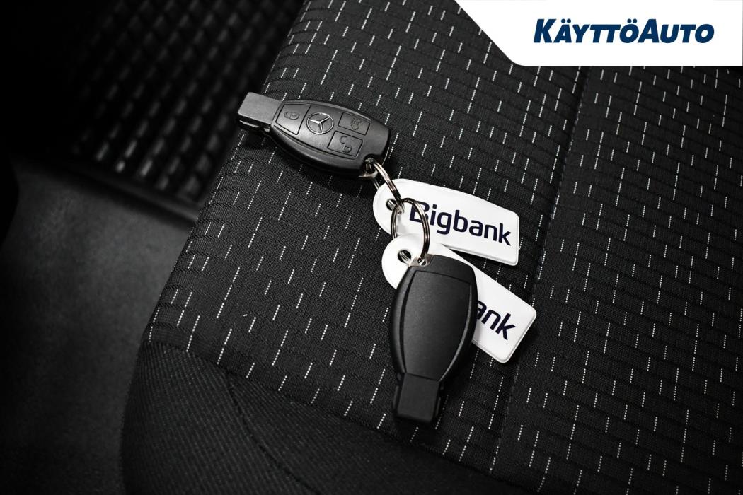 MERCEDES-BENZ Vito 2023